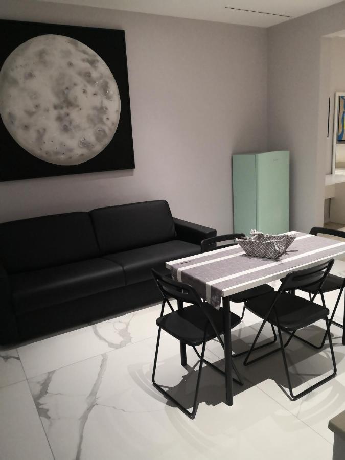 Dimore Pietrapenta Apartments, Suites & Rooms - Via Lucana 223, Via Piave 23, Via Chiancalata 16 Матера Экстерьер фото